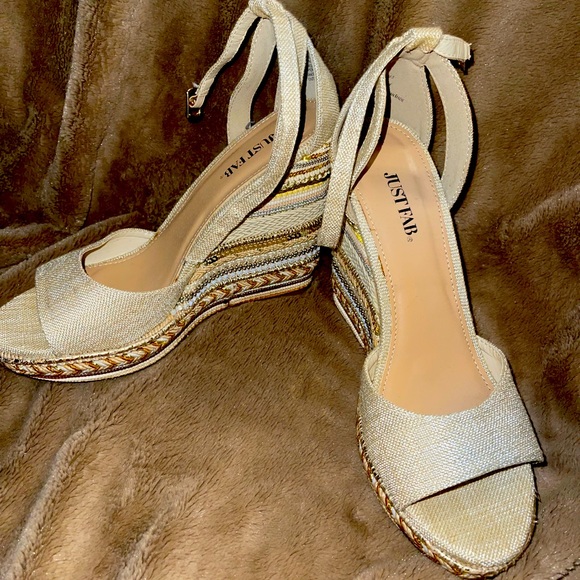 Heels - Picture 3 of 4